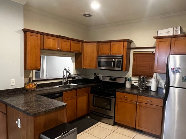 Photo - 2745 Pardee Ave