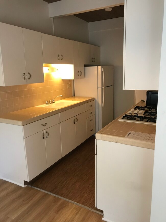 Cocina - 2702 6th St Unidad 3