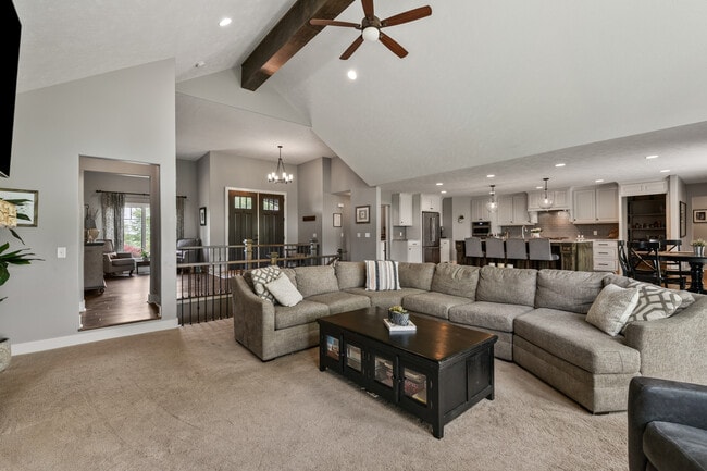 Photo - 4606 S 184th Plaza Casa