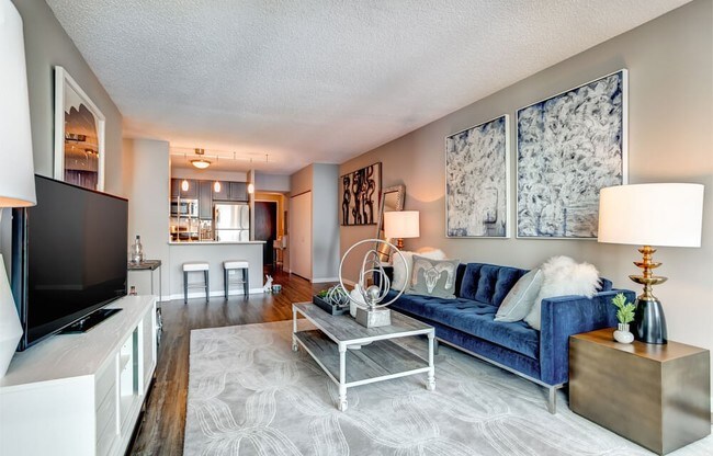 Photo - 251 E Ohio St Unidad 3707