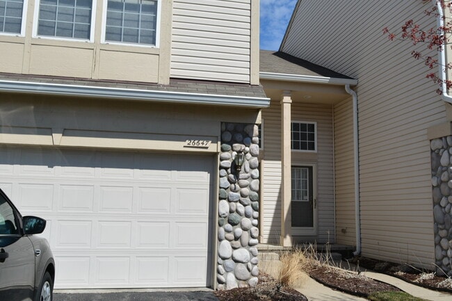 Building Photo - 26647 Kirkway Dr Unit Whole