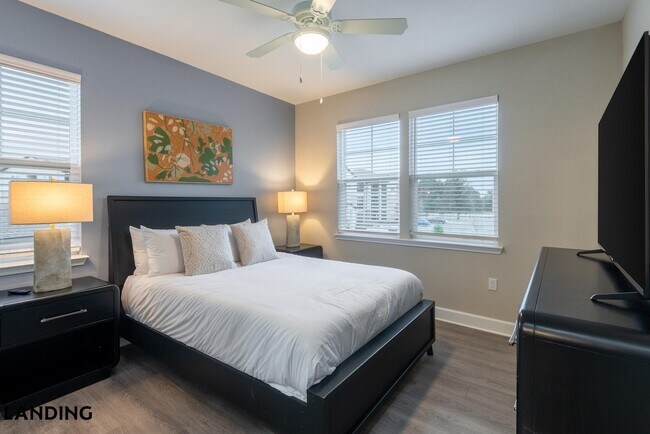 Photo - 5353 US-27 Unit 1006