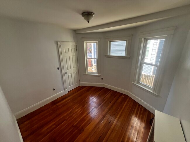 Photo - 420 Talbot Ave Unit 1