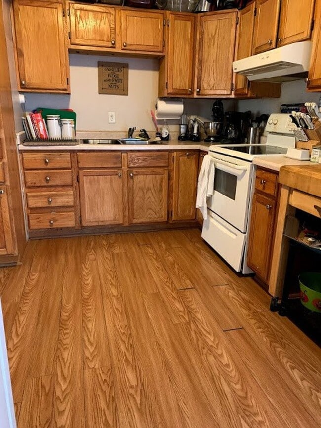 Photo - Beautiful four bedroom/two bathroom home: Available May 5th