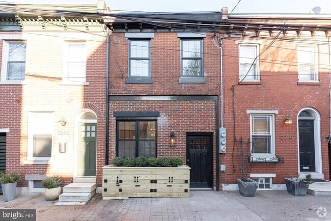 Building Photo - 2208 Taggert St Rental