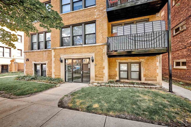 Building Photo - 5461 S Everett Ave Unit 3A Rental