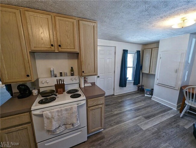 Photo - 6719 N Ridge Rd E