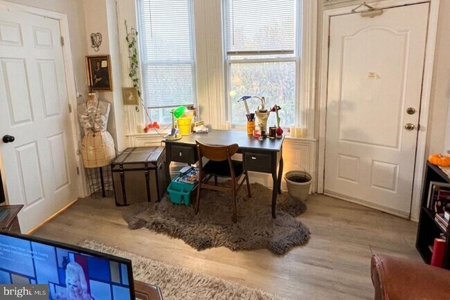 Photo - 4925 Cedar Ave Unidad 2