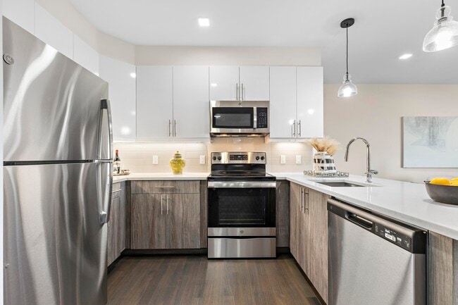 Building Photo - 8133 Bergenline Ave Unit 6F Rental