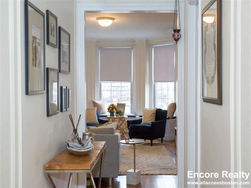 Photo - 1284 Beacon St Unidad 804