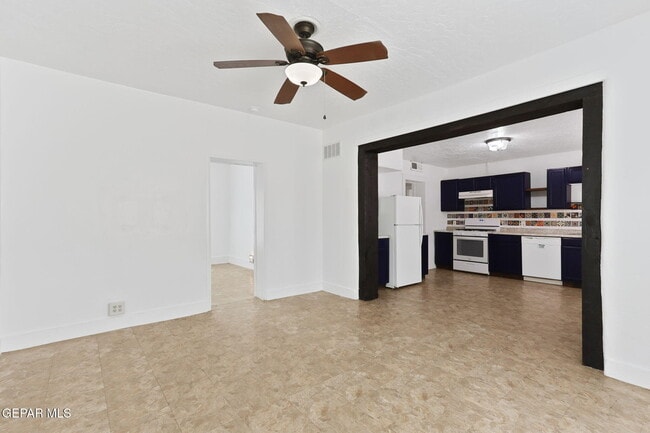 Photo - 325 Vista Hill Dr
