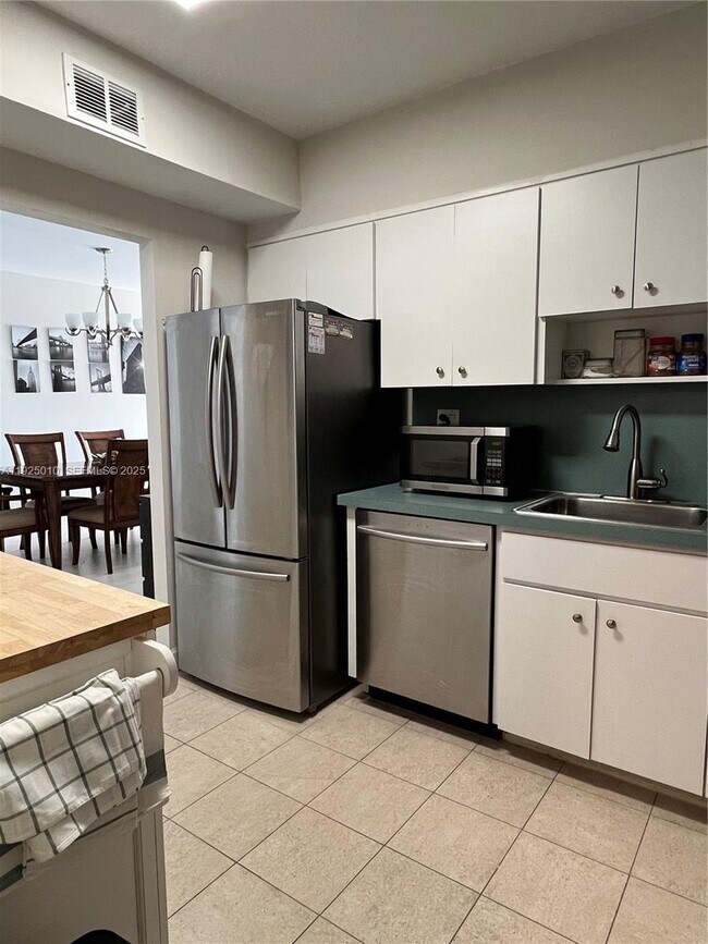 Photo - 300 Bayview Dr Unit 2114