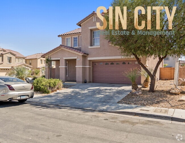 Building Photo - Spacious 4-Bedroom Oasis with 3.5 Baths in... Rental