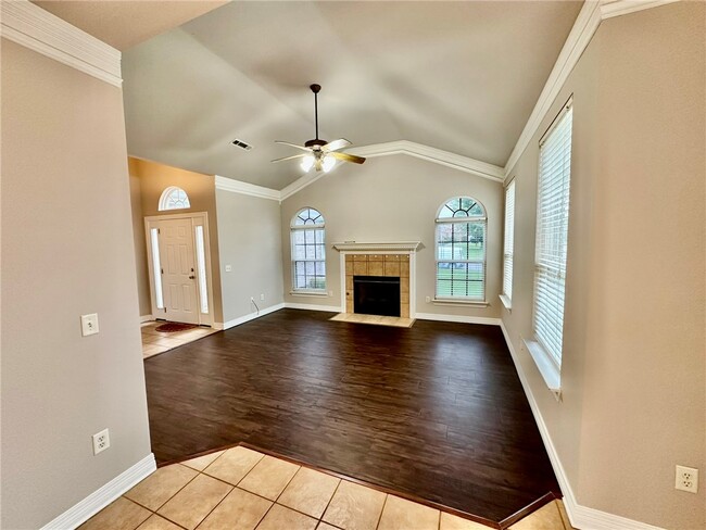 Photo - 2846 Eaglecrest Cir