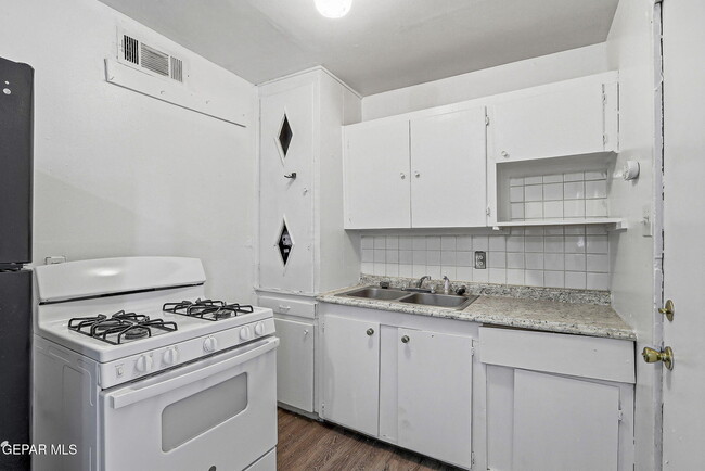 Photo - 3912 Kemp Ave Unit 4