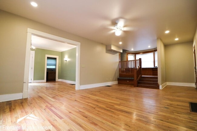 Photo - Spacious Home Located right next to Aggiev...