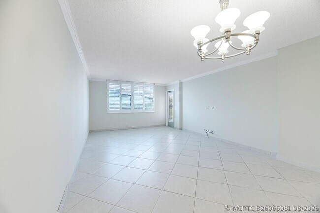 Photo - 3800 N Hills Dr Unit 402