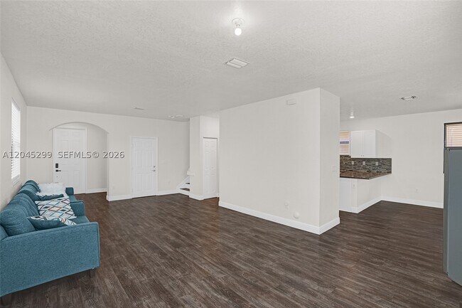 Photo - 2502 NE 1st St