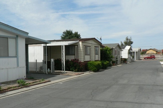 Photo - Morada Mobile Home Park