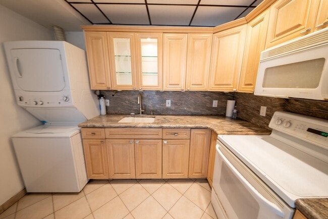 Photo - 5814 Newkirk Ave Unit 2