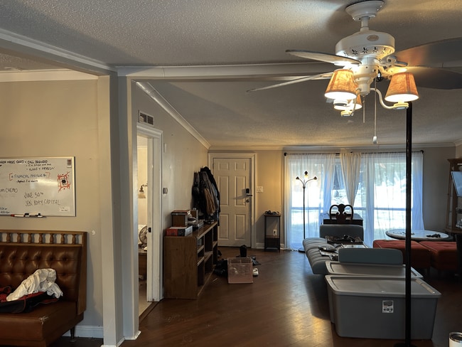 Photo - 277 Taylor Rd