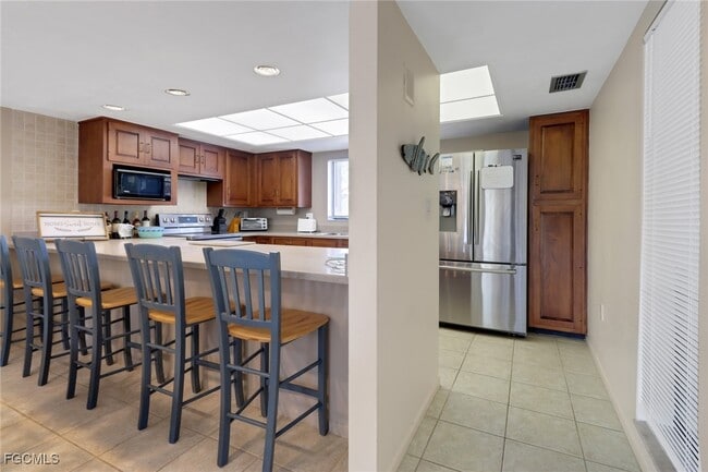 Building Photo - 5015 Harbortown Ln Unit 104