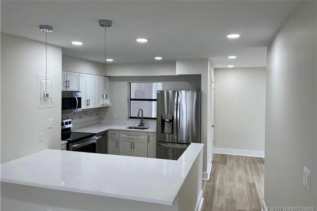 Photo - 1950 SW Palm City Rd Unit 4-201