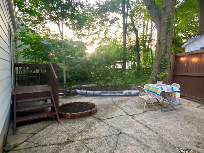 Backyard - 425 E Crain Ave