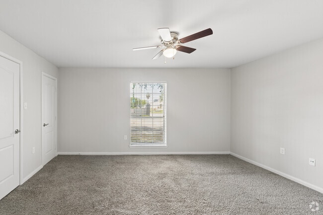 1BR, 1BA - 750SF - Bedroom