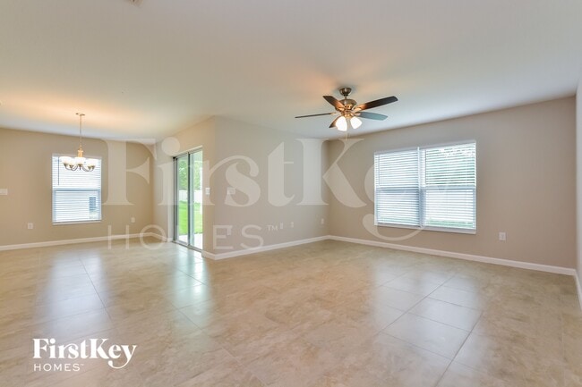 Photo - 481 Earhart Dr