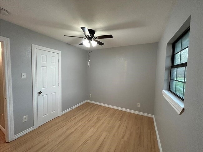Photo - 6818 Weston St