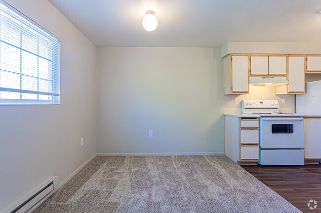 3BR, 2BA - 1143SF