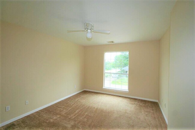 Photo - 9606 Ashville Dr