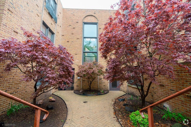 Building Photo - 455 W Grant Pl Rental