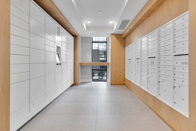 37 L St SE Unit 308