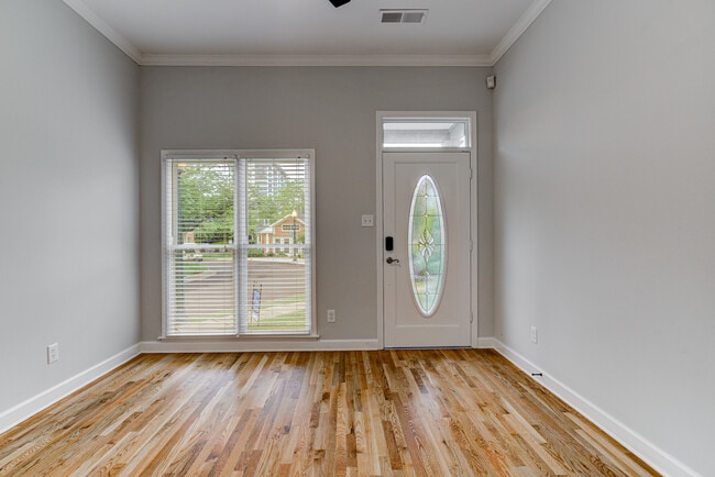 Photo - 604 Madewood Dr