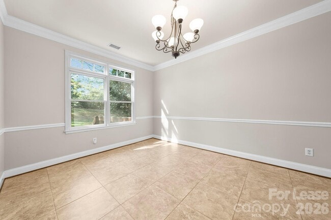 Photo - 214 Southern Cross Ln