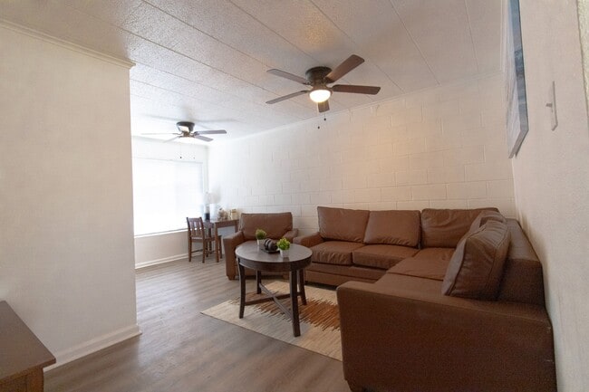 Photo - 1101 Milburn Ave