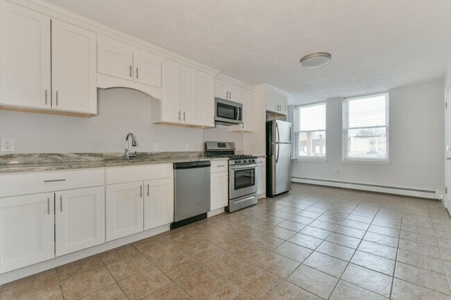 Photo - 237 Chestnut St Apartments Unit 3