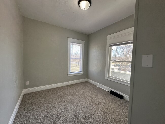 Photo - 1105 Queen St