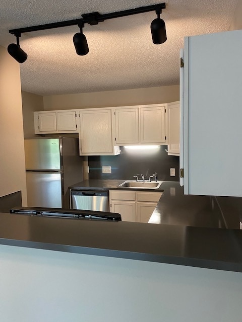 Waterside Kitchen - Apartments on 20th