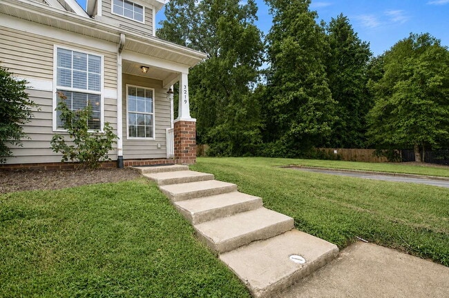 Photo - 3219 Cottage Rose Ln