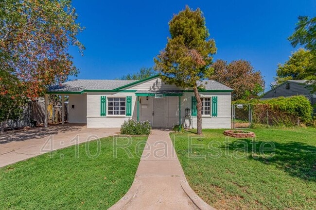 Building Photo - 208 W Glenrosa Ave Rental