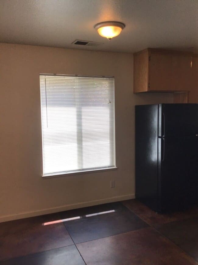 Photo - 1267 N Cedar St Unit #3