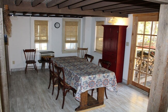 Photo - 725 New Hampshire Rte 103