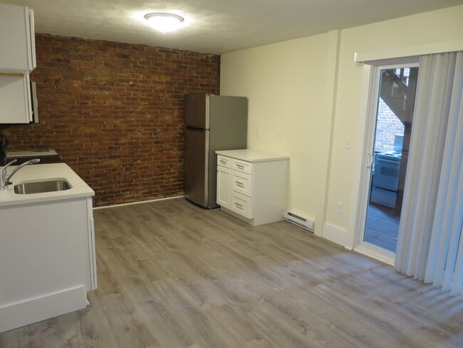 Photo - 3 Elm St Unit 1