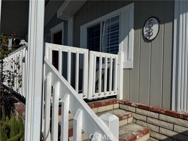 Photo - 21851 Newland St