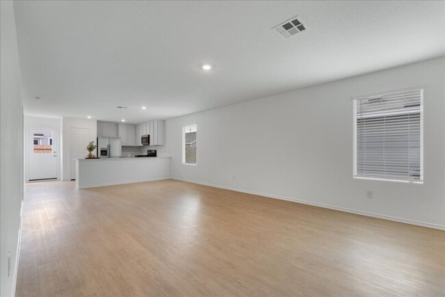 300 Twilight Breeze Wy
