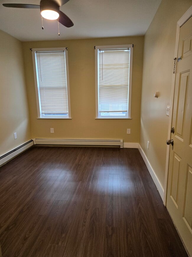 Photo - 120 68th St Unit #1