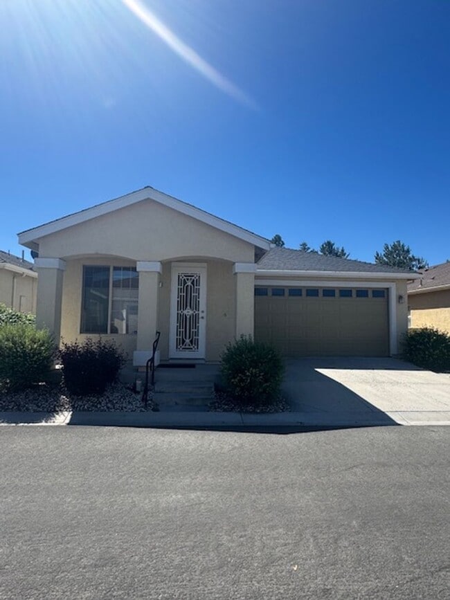 Located in a Quiet, Gated Community in Car... - Located in a Quiet, Gated Community in Car... Casa